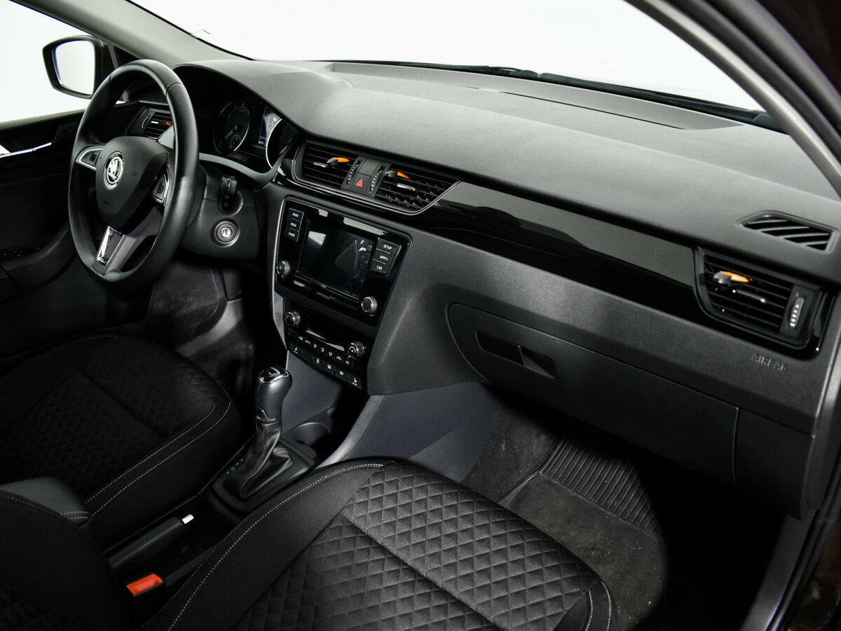 Купить Skoda Rapid с пробегом. Фото: #12