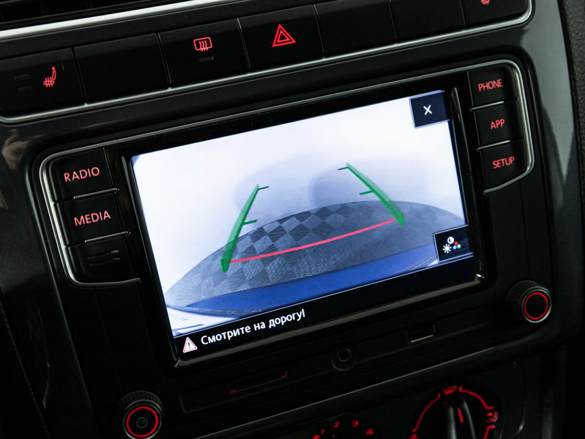 Купить Volkswagen Polo с пробегом. Фото: #14