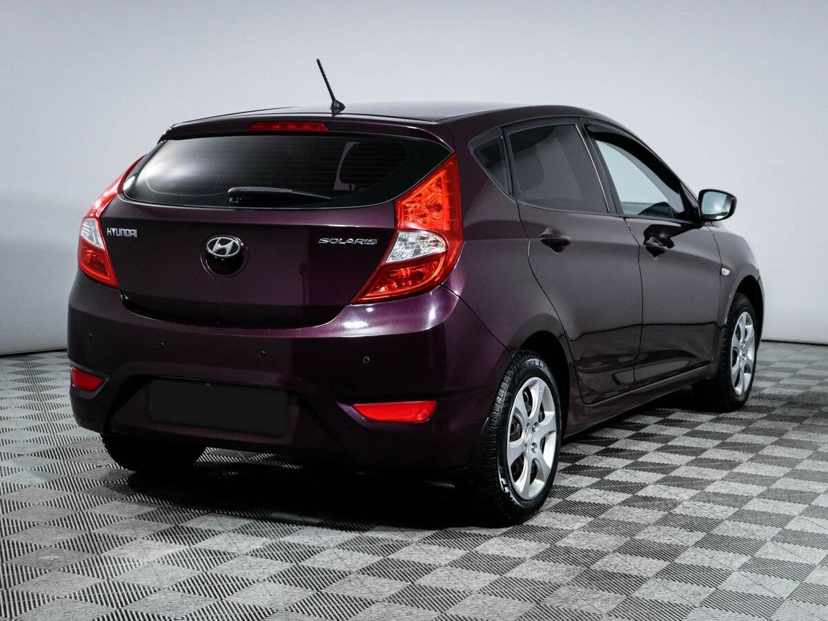 Купить Hyundai Solaris с пробегом. Фото: #3