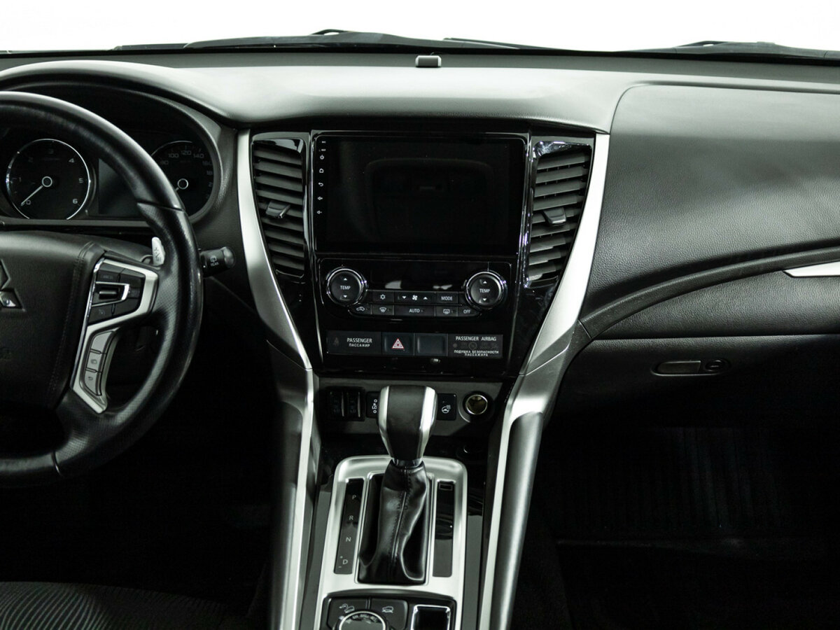 Купить Mitsubishi Pajero Sport с пробегом. Фото: #11