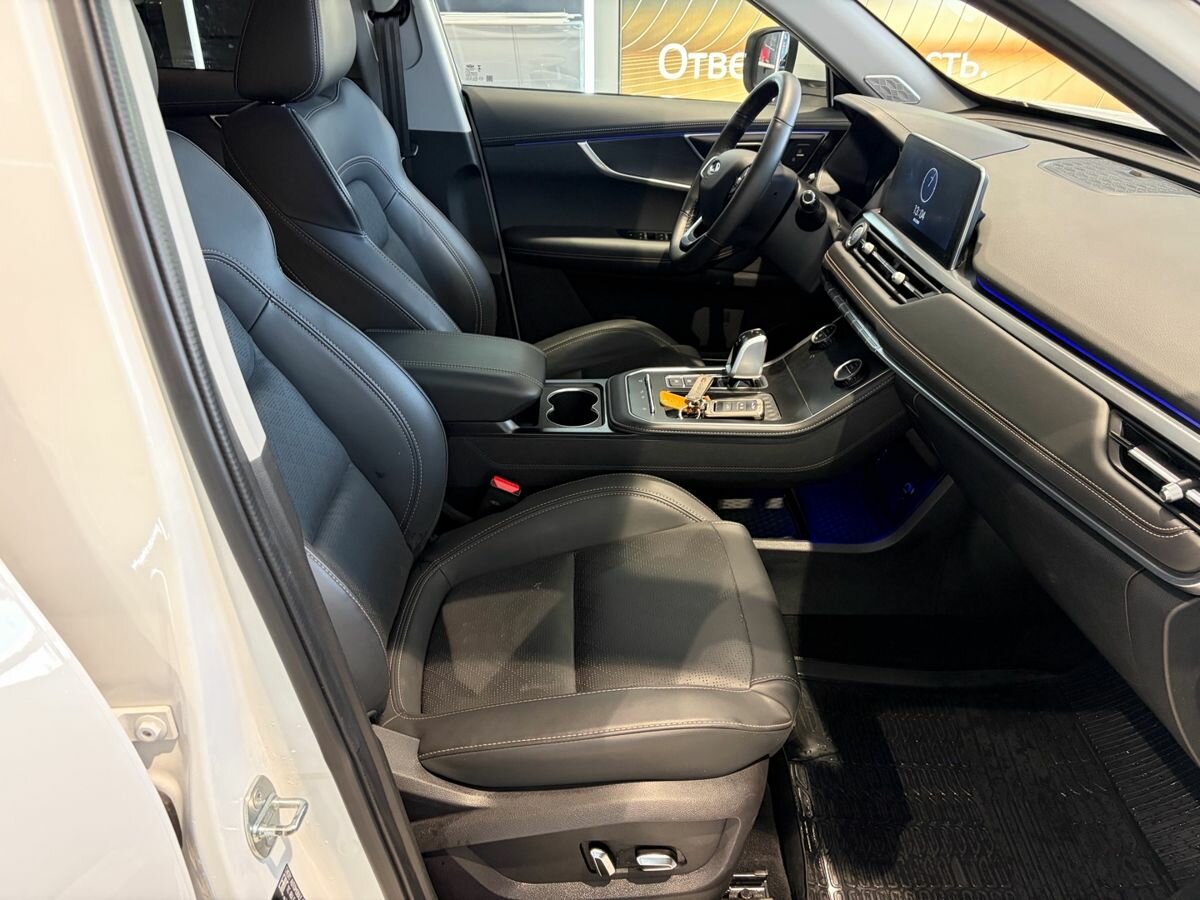 Купить Chery Tiggo 8 с пробегом. Фото: #15