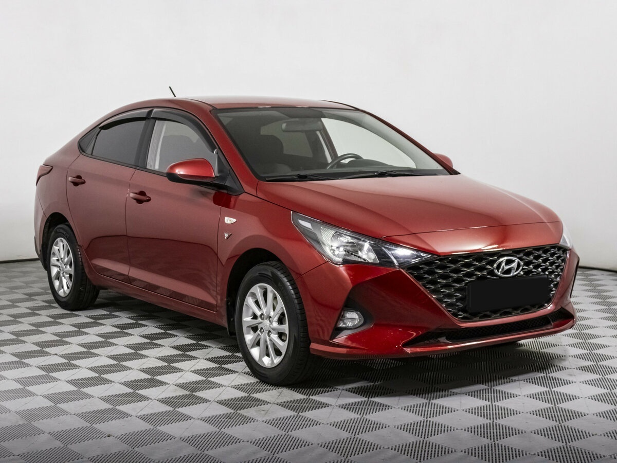 Купить Hyundai Solaris с пробегом. Фото: #2