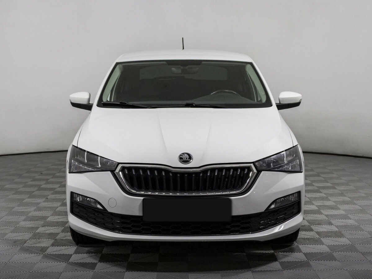 Купить Skoda Rapid с пробегом. Фото: #1