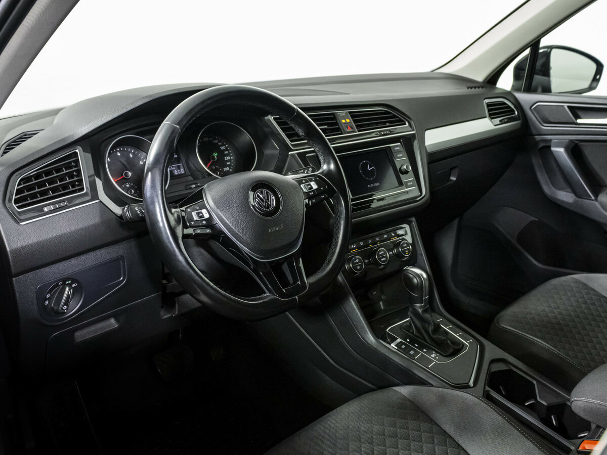 Купить Volkswagen Tiguan с пробегом. Фото: #5