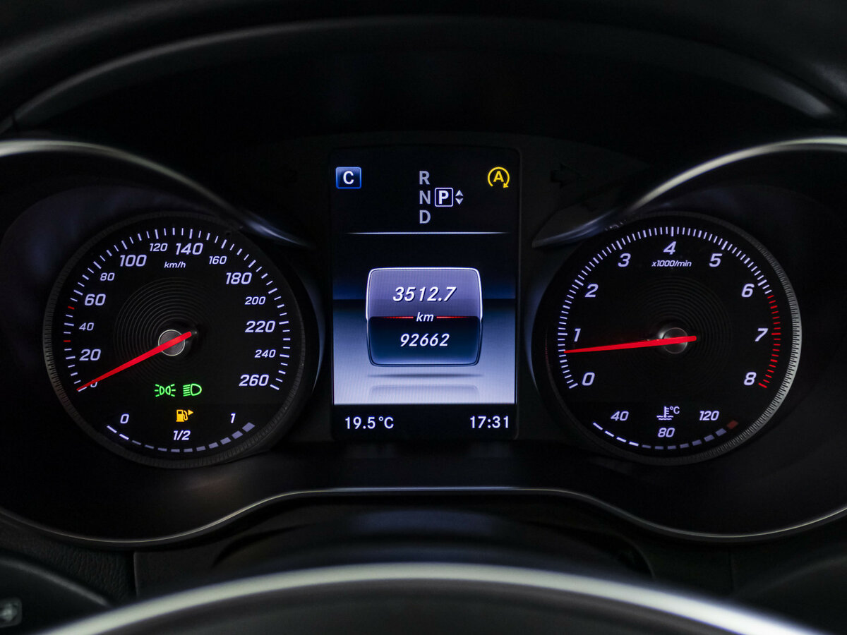 Купить Mercedes-Benz C-Класс с пробегом. Фото: #10