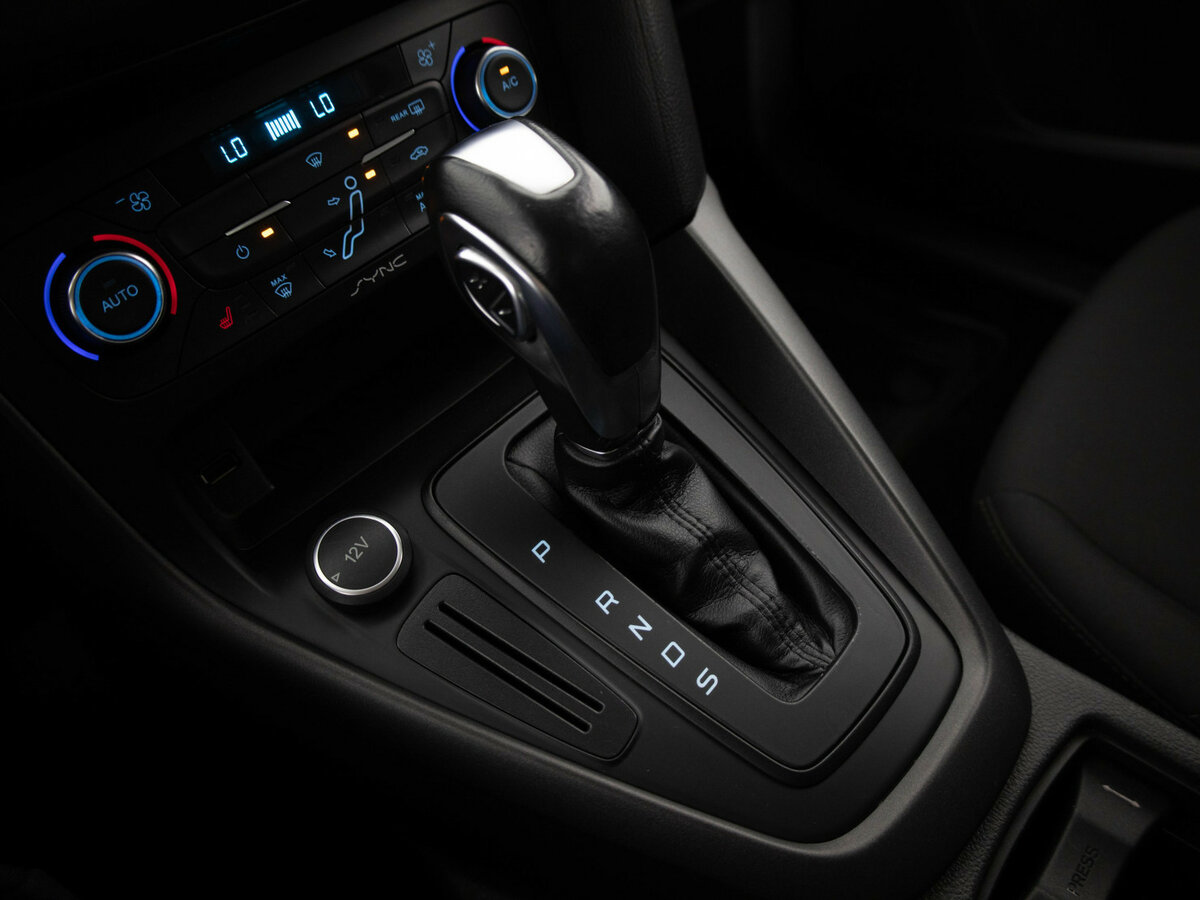 Купить Ford Focus с пробегом. Фото: #9