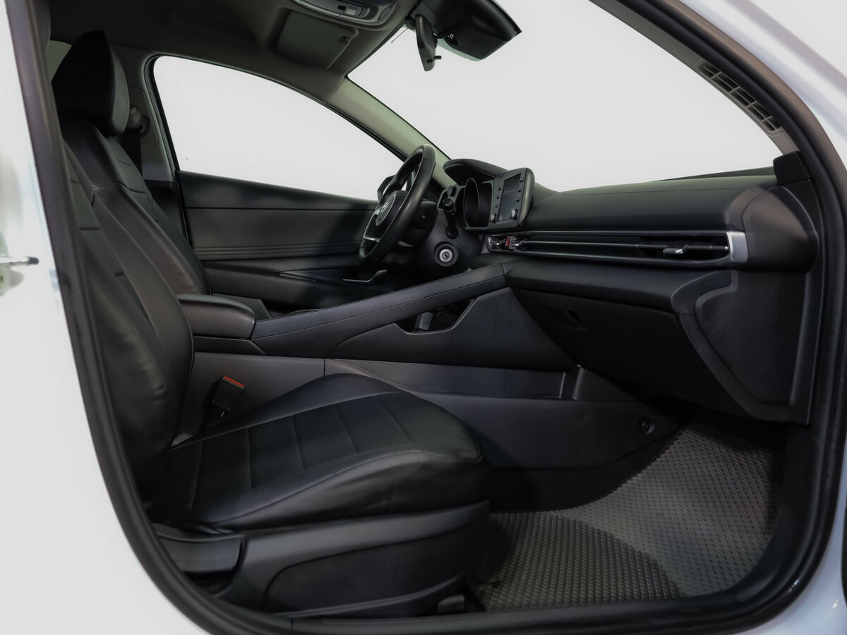 Купить Hyundai Elantra с пробегом. Фото: #15