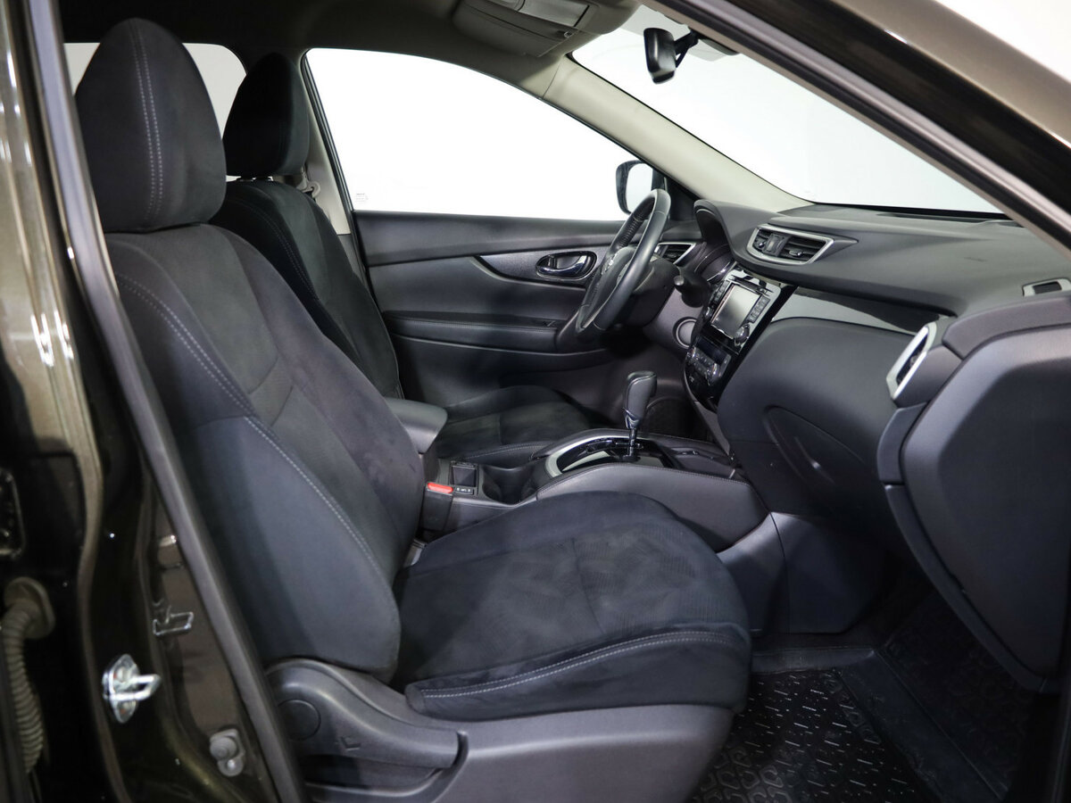 Купить Nissan X-Trail с пробегом. Фото: #17
