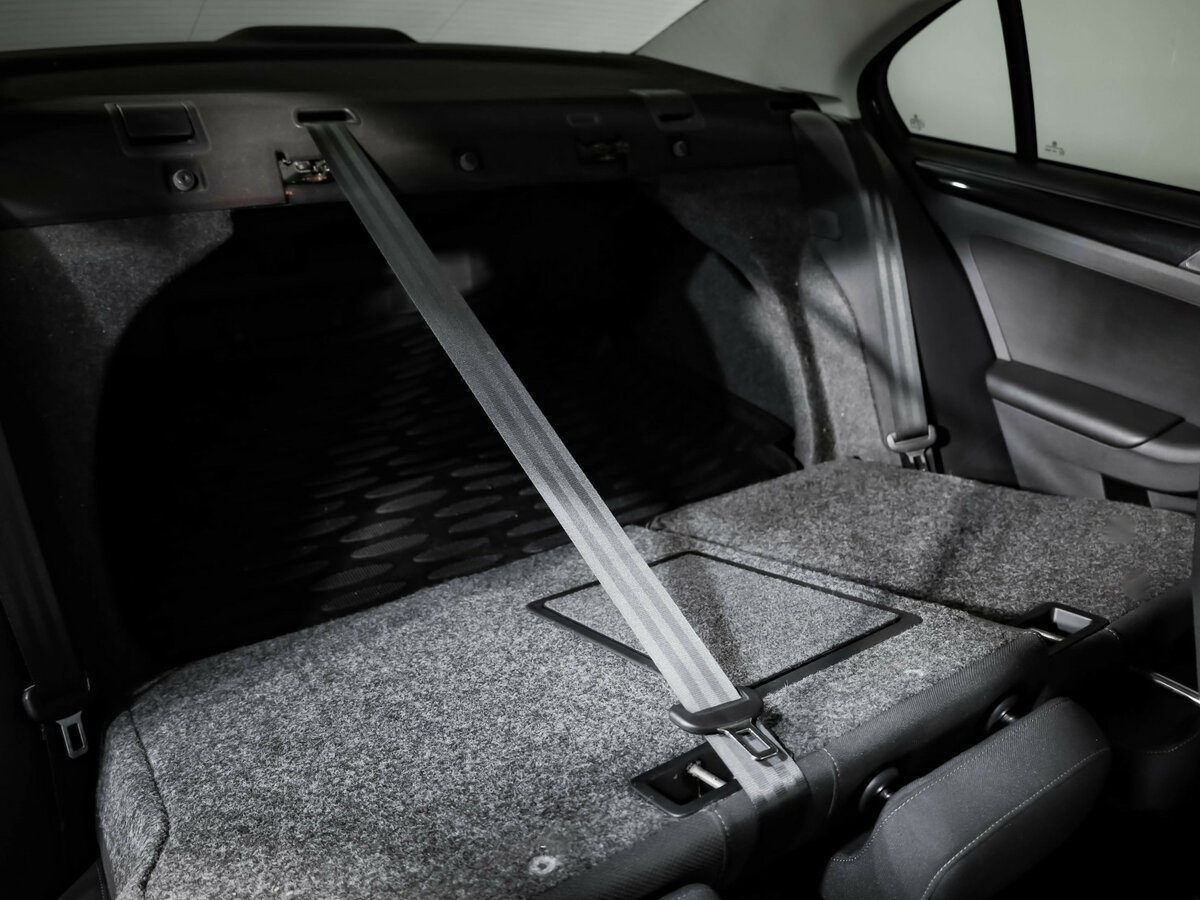 Купить Volkswagen Jetta с пробегом. Фото: #28