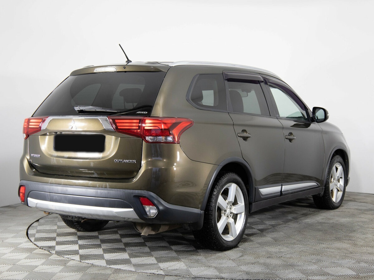 Купить Mitsubishi Outlander с пробегом. Фото: #3