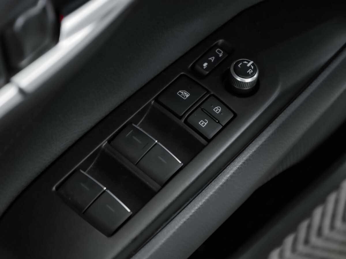 Купить Toyota Camry с пробегом. Фото: #19