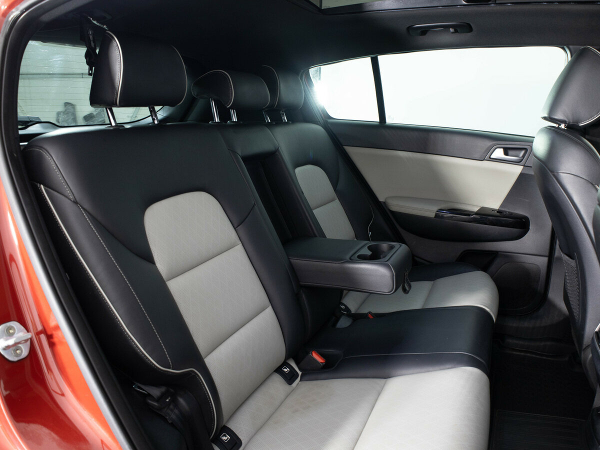 Купить Kia Sportage с пробегом. Фото: #17
