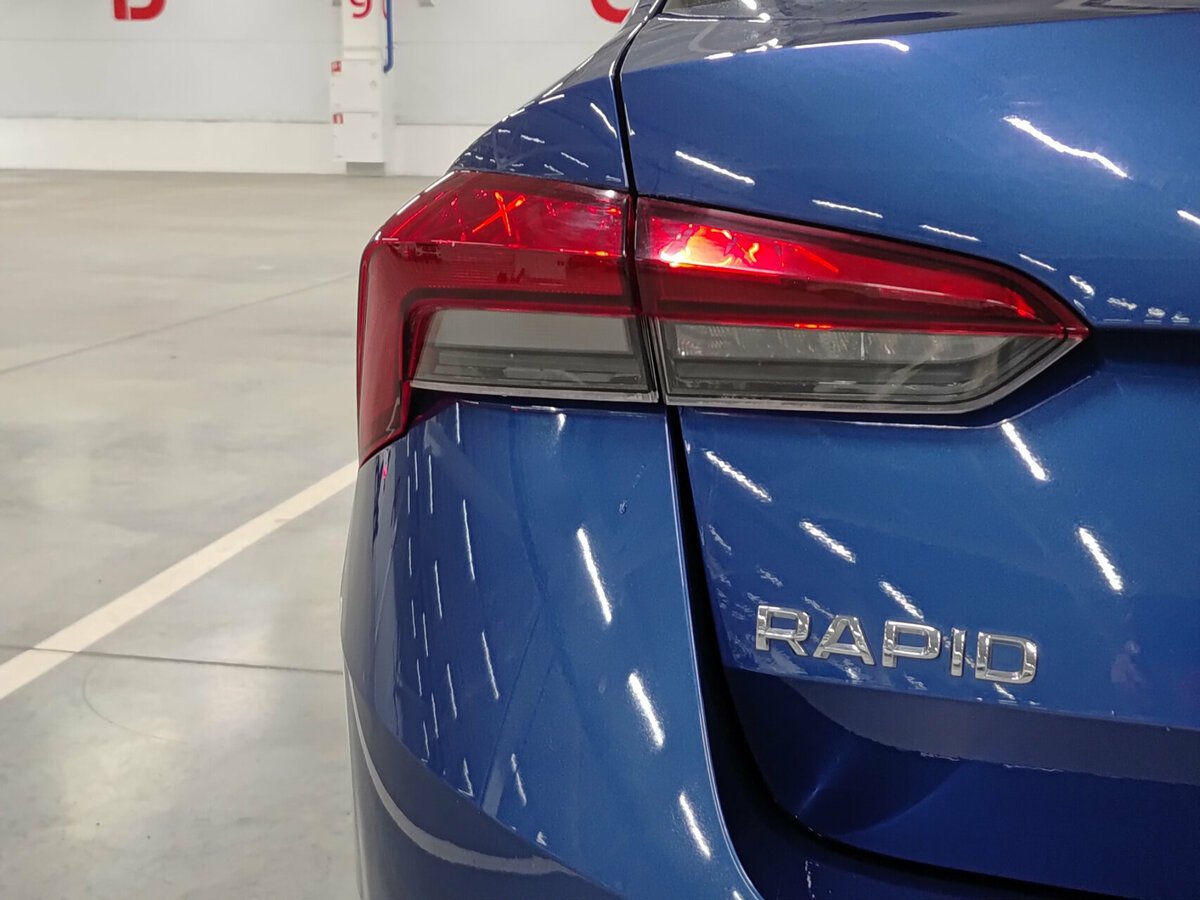 Купить Skoda Rapid с пробегом. Фото: #8