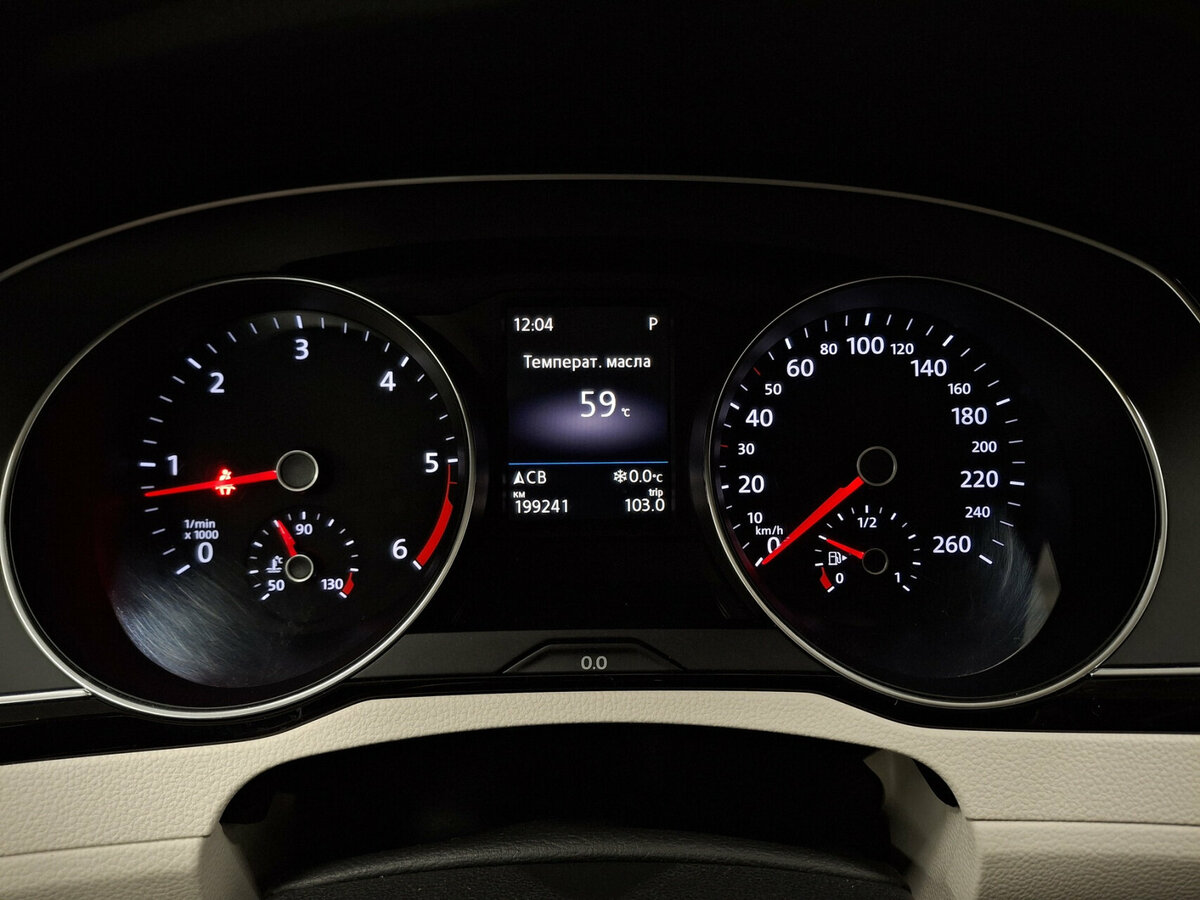 Купить Volkswagen Passat с пробегом. Фото: #12