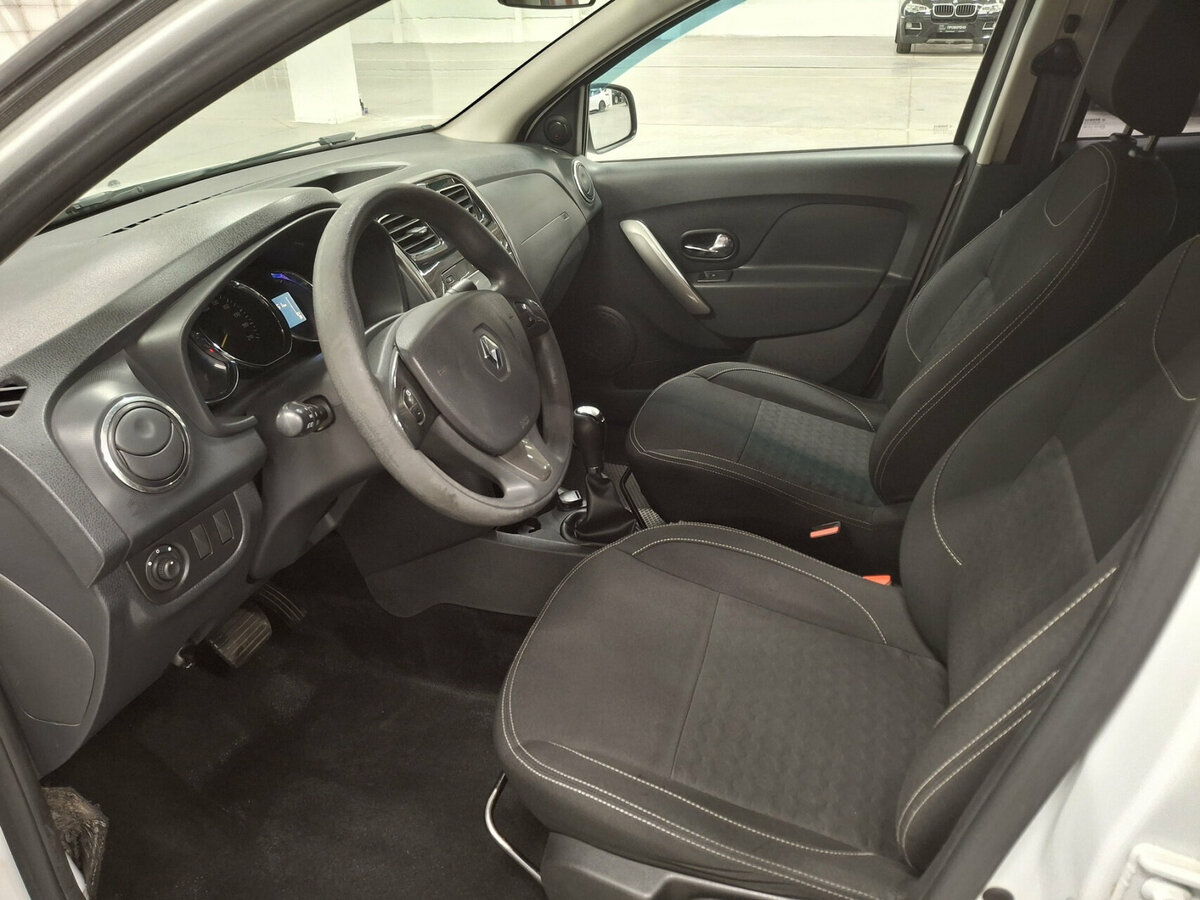 Купить Renault Logan с пробегом. Фото: #15