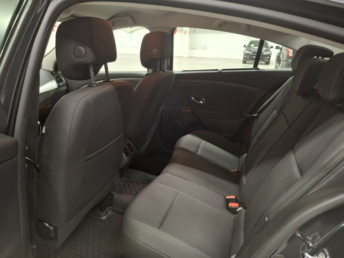 Купить Renault Fluence с пробегом. Фото: #11