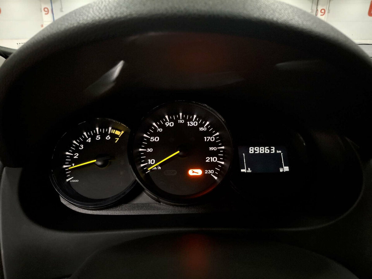 Купить Renault Fluence с пробегом. Фото: #12