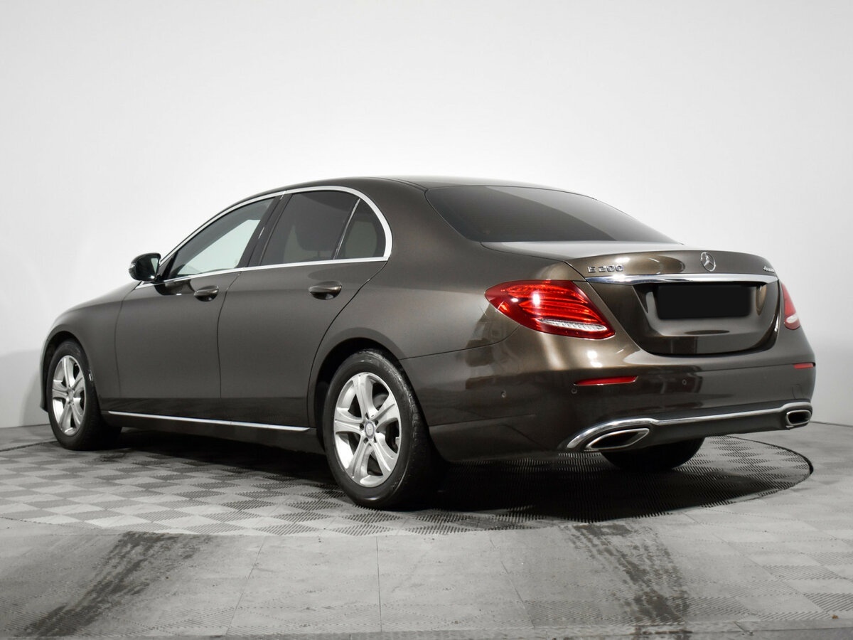 Купить Mercedes-Benz E-Класс с пробегом. Фото: #5