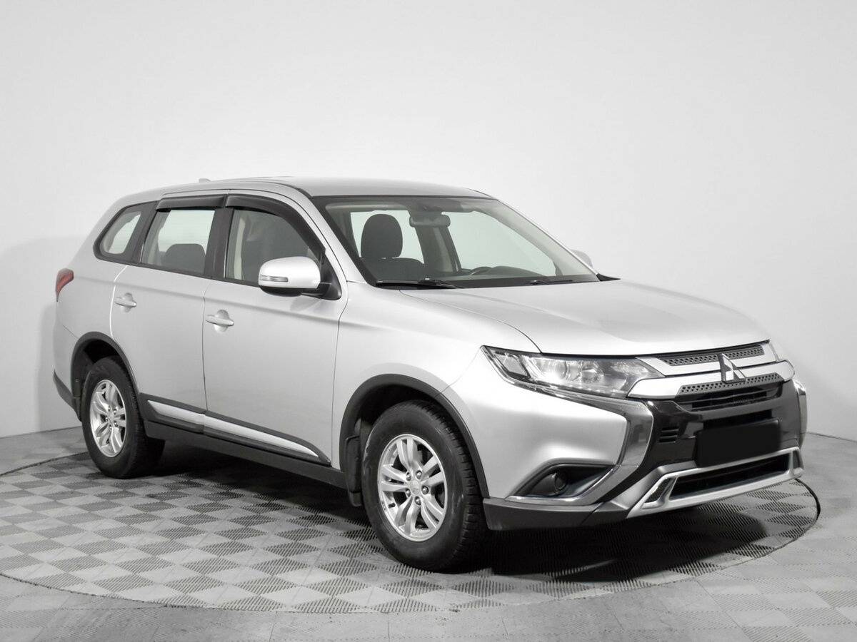 Купить Mitsubishi Outlander с пробегом. Фото: #2