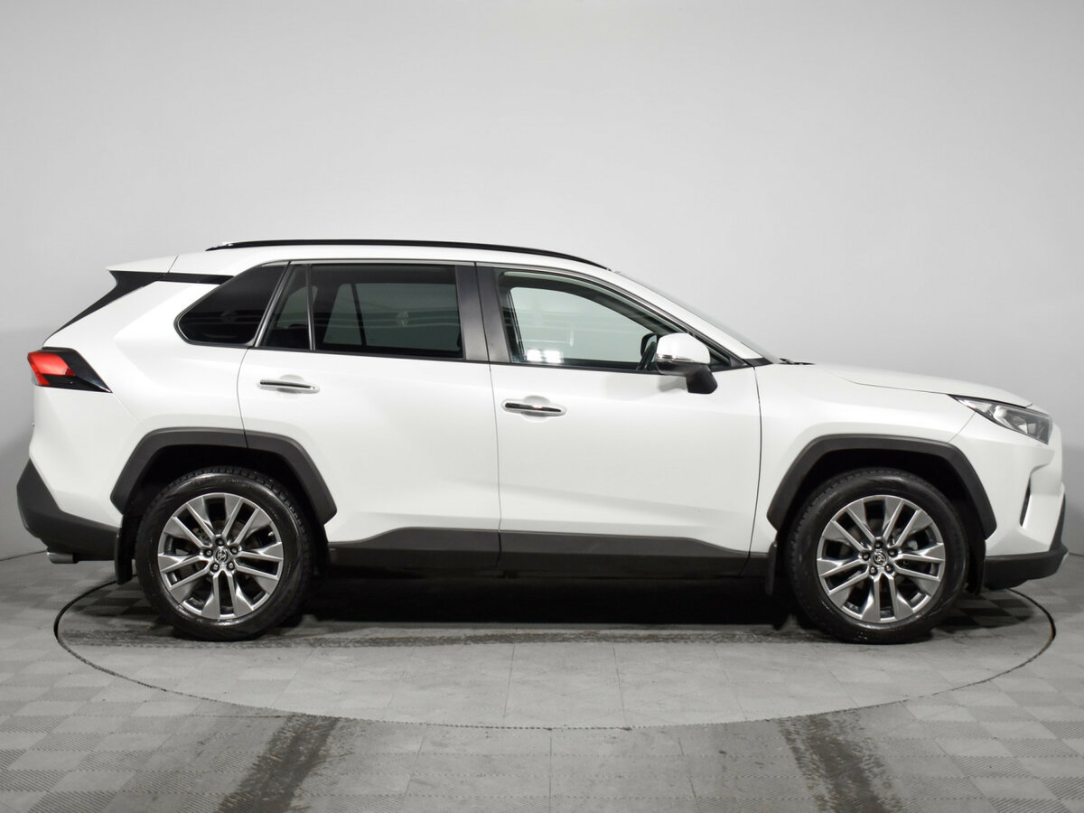 Купить Toyota RAV4 с пробегом. Фото: #3