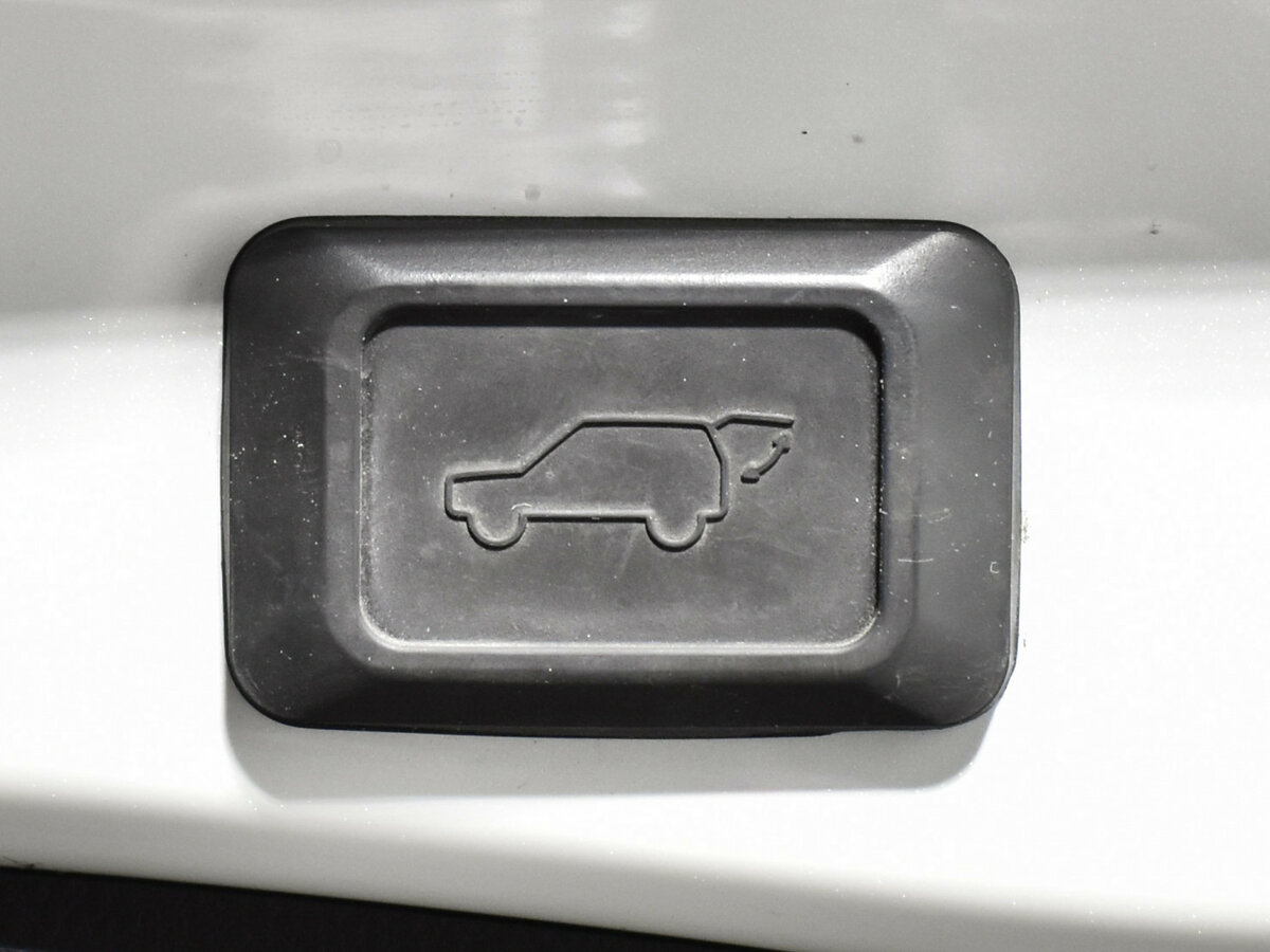 Купить Toyota RAV4 с пробегом. Фото: #18