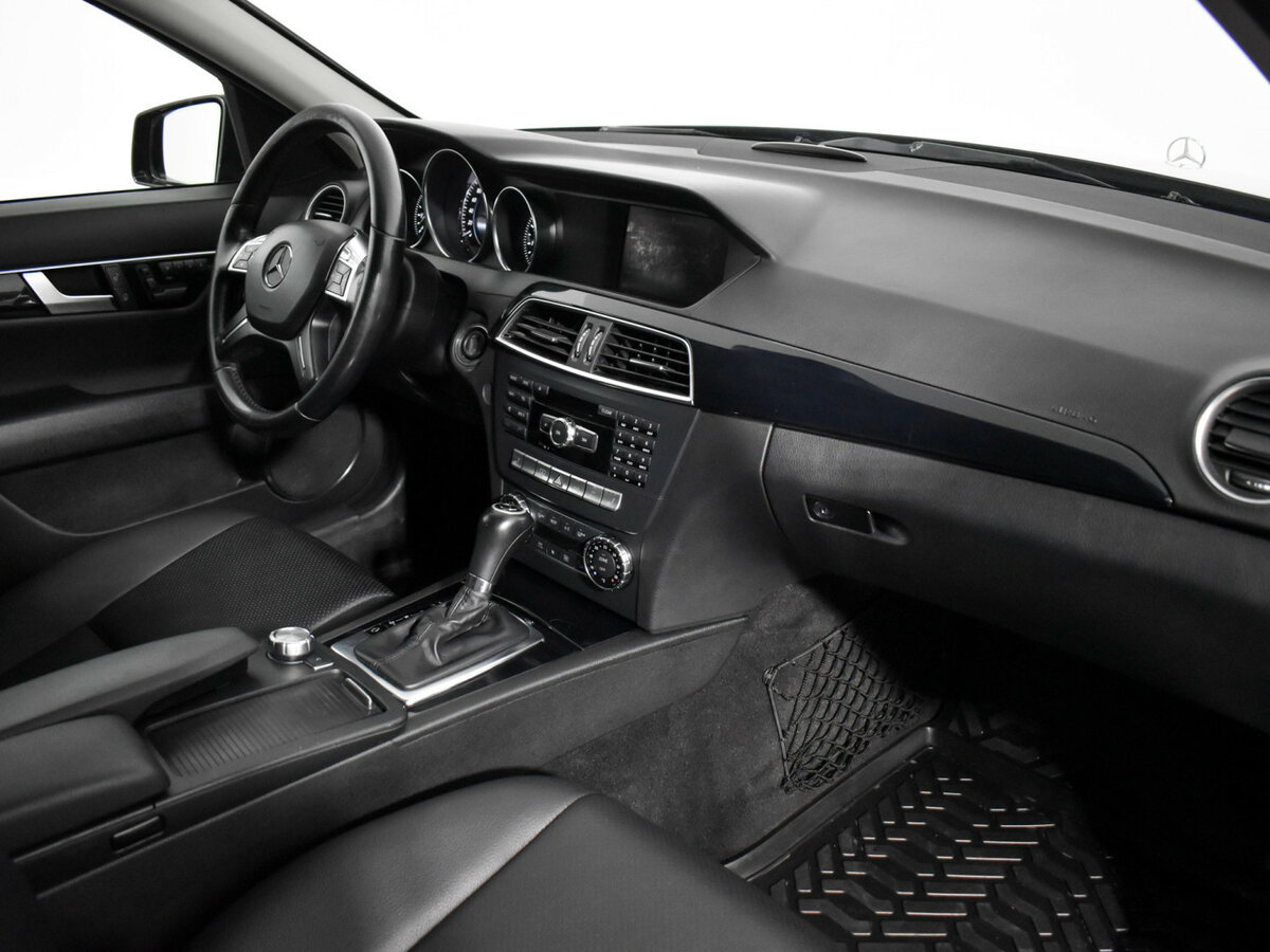 Купить Mercedes-Benz C-Класс с пробегом. Фото: #11