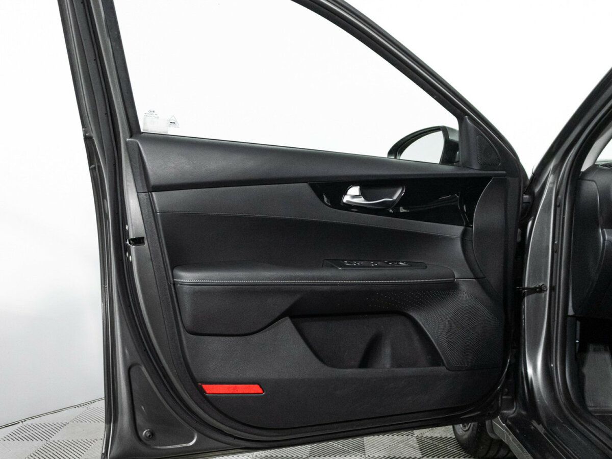 Купить Kia Cerato с пробегом. Фото: #22