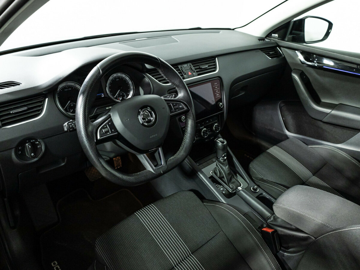 Купить Skoda Octavia с пробегом. Фото: #10