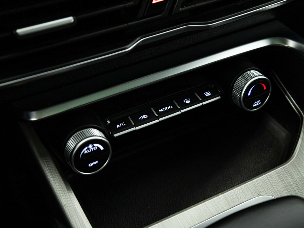 Купить Geely Coolray с пробегом. Фото: #18