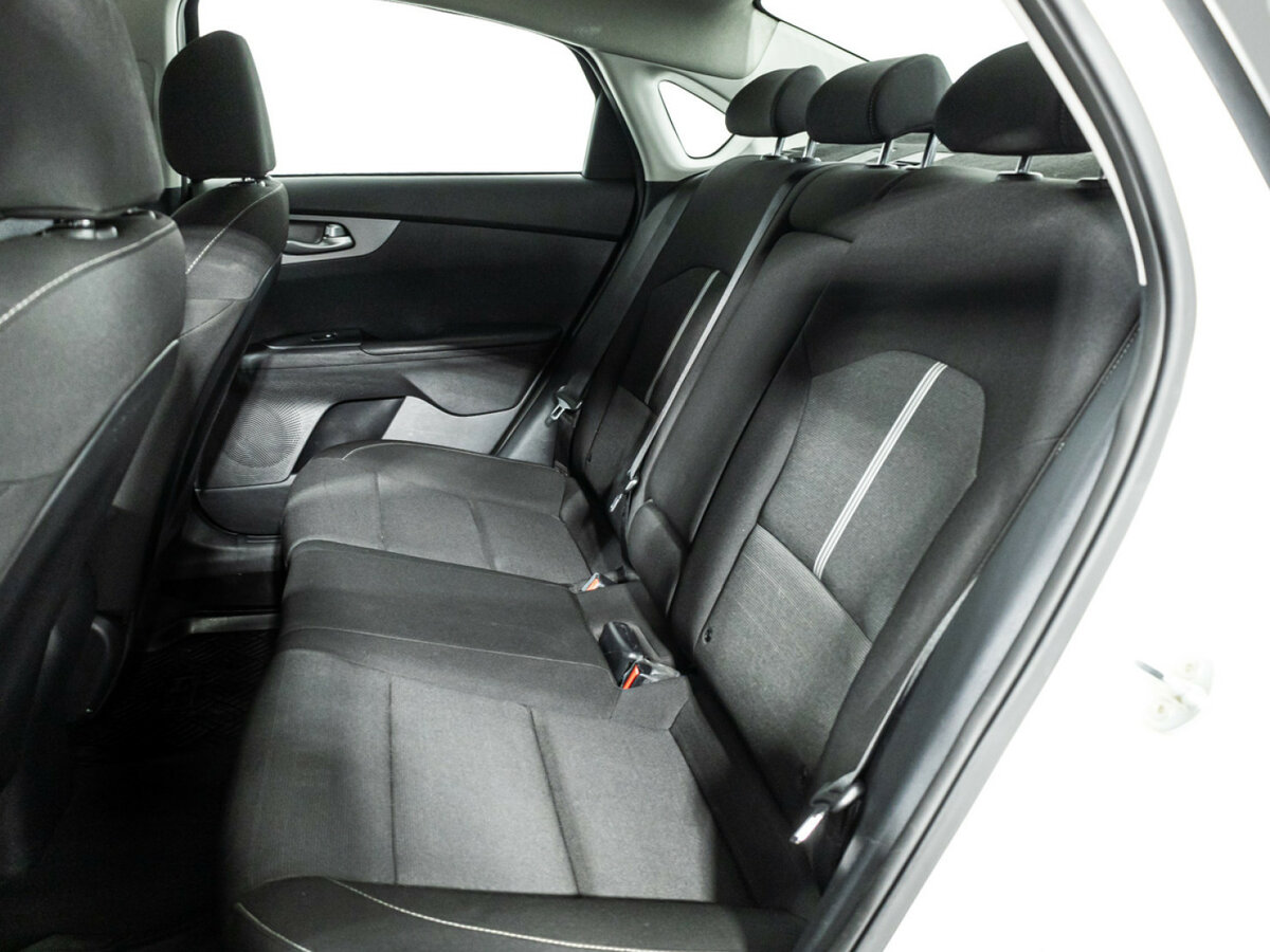 Купить Kia Cerato с пробегом. Фото: #9