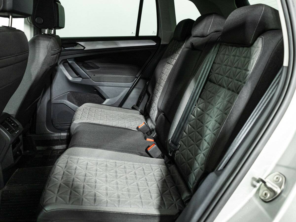 Купить Volkswagen Tiguan с пробегом. Фото: #9