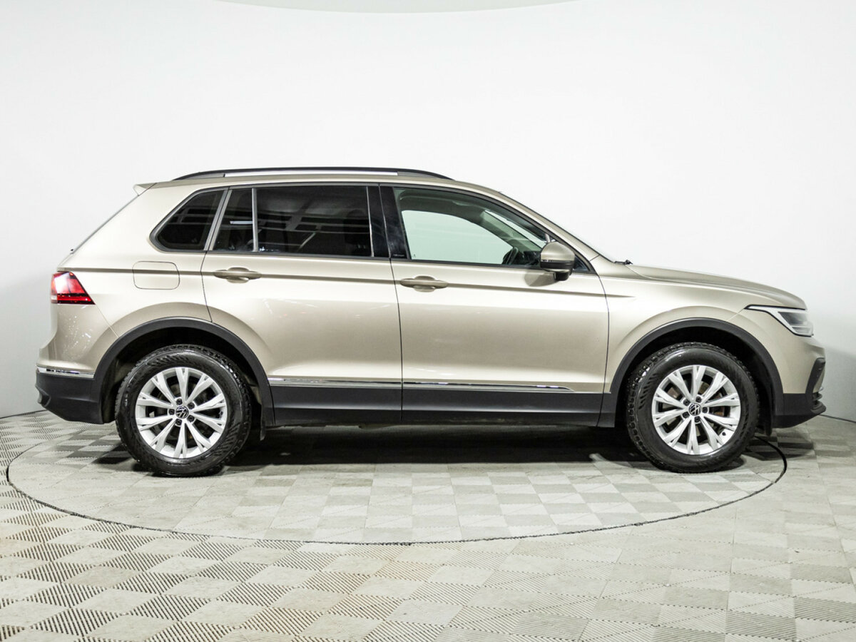 Купить Volkswagen Tiguan с пробегом. Фото: #3