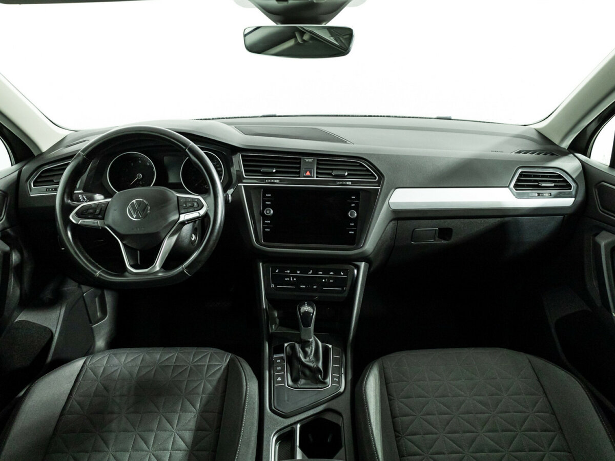 Купить Volkswagen Tiguan с пробегом. Фото: #12