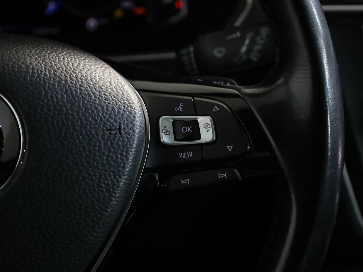 Купить Volkswagen Tiguan с пробегом. Фото: #11