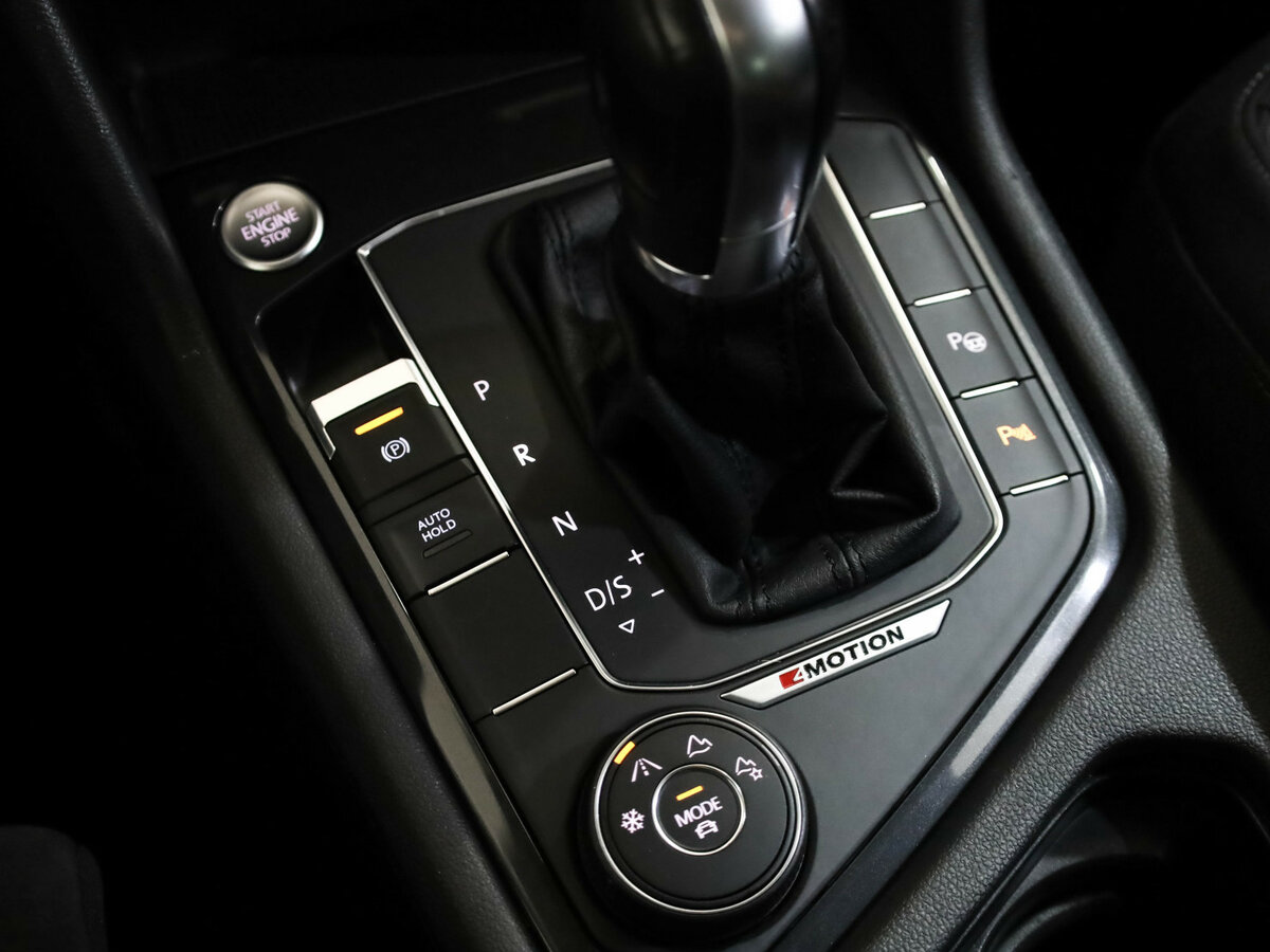 Купить Volkswagen Tiguan с пробегом. Фото: #18