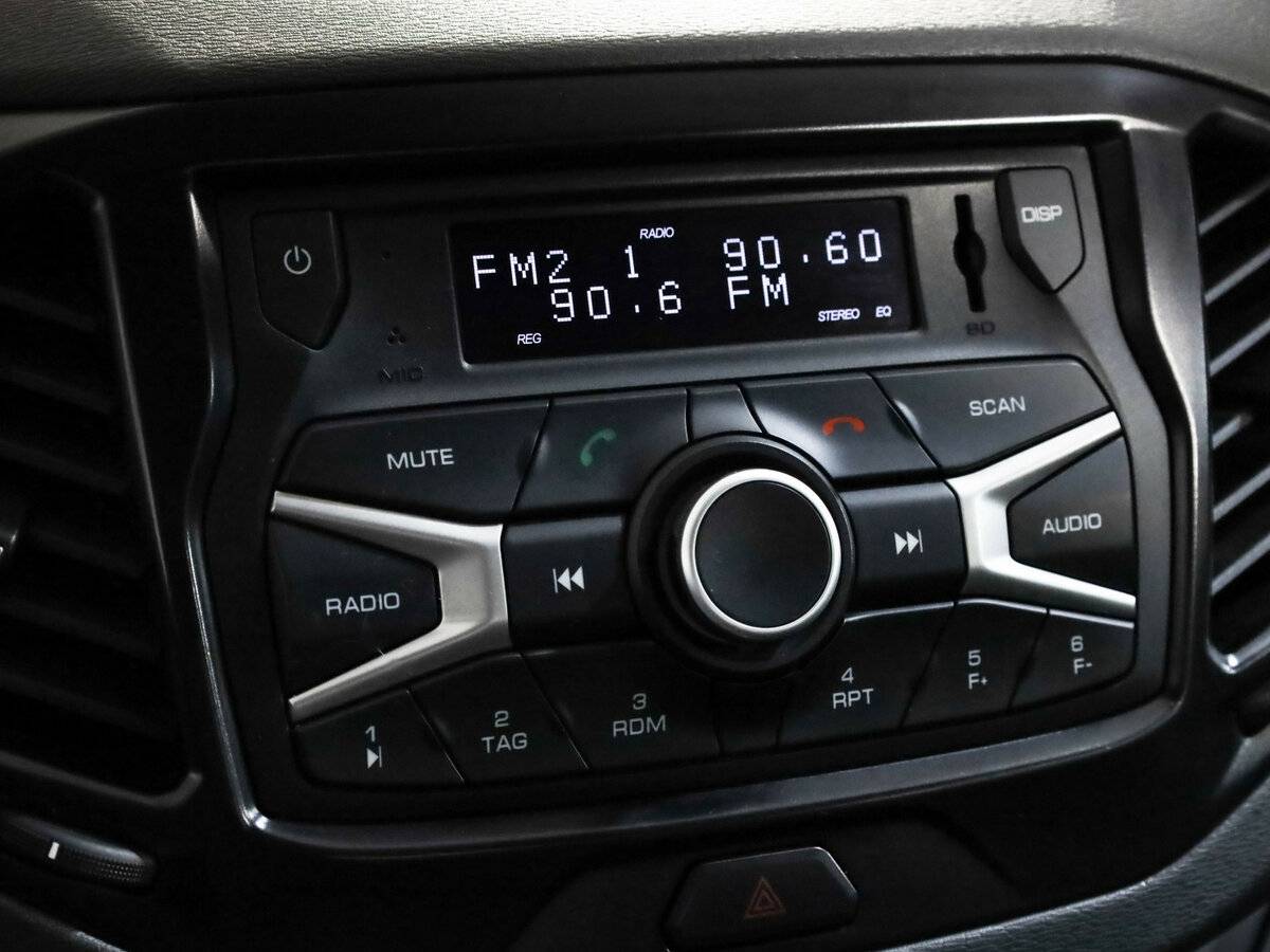 Купить Lada (ВАЗ) Vesta с пробегом. Фото: #11