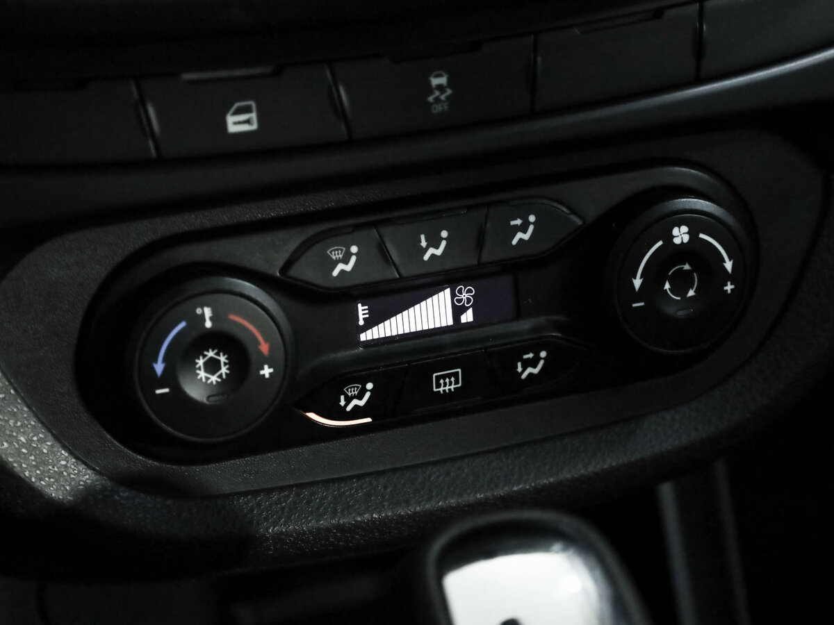 Купить Lada (ВАЗ) Vesta с пробегом. Фото: #12