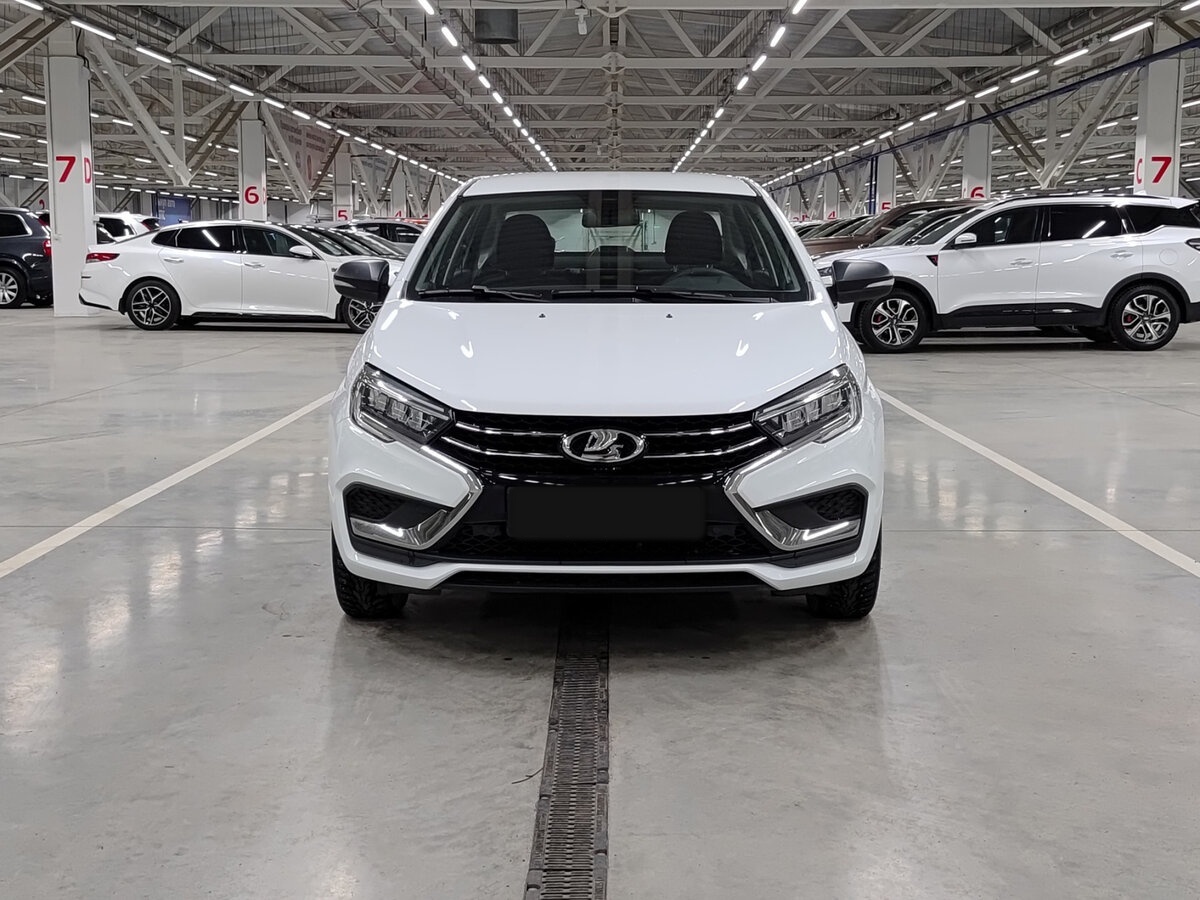 Купить Lada (ВАЗ) Vesta с пробегом. Фото: #1