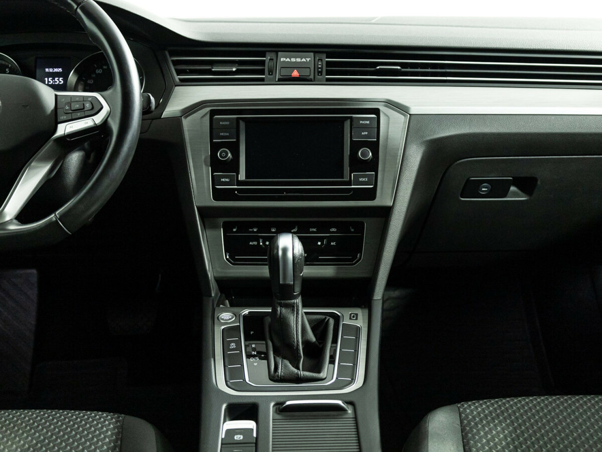 Купить Volkswagen Passat с пробегом. Фото: #13