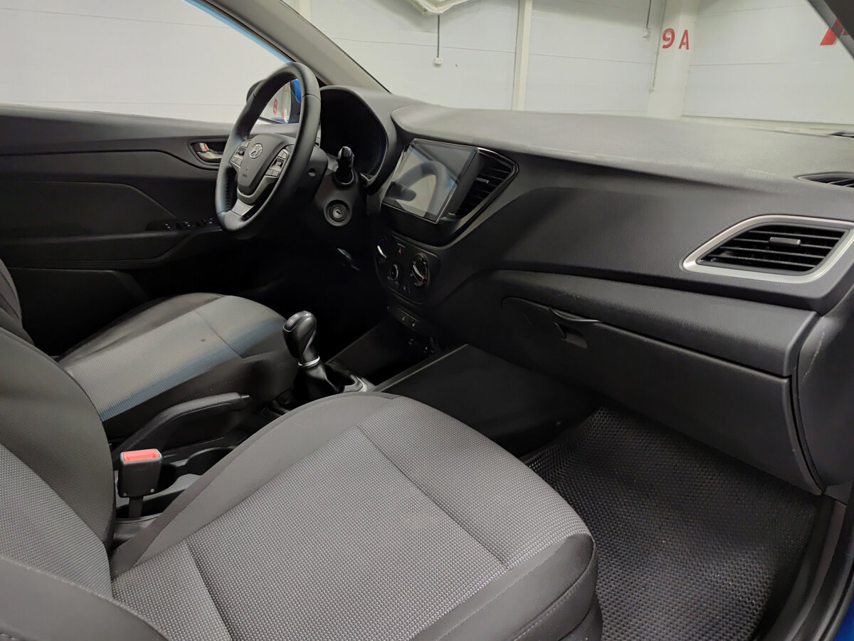 Купить Hyundai Solaris с пробегом. Фото: #10