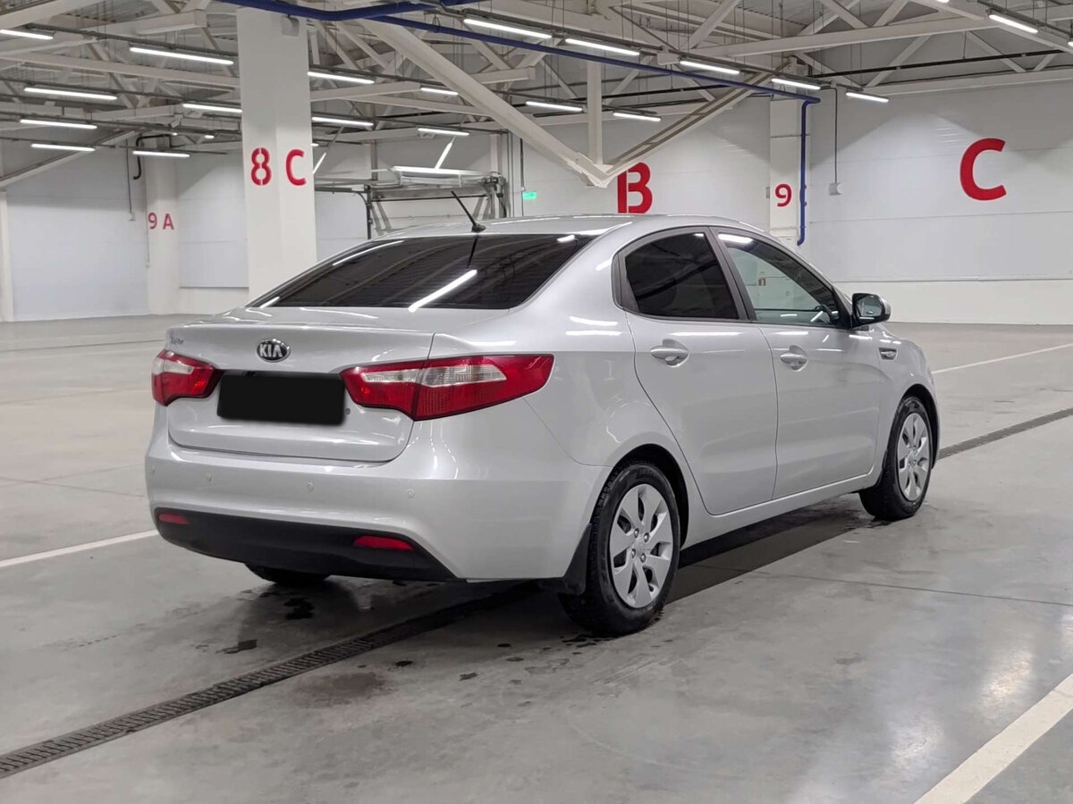 Купить Kia Rio с пробегом. Фото: #4