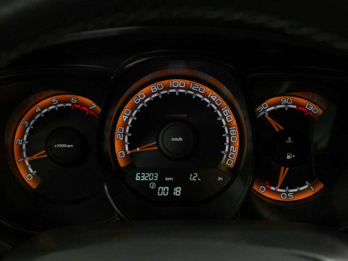 Купить Lada (ВАЗ) Vesta с пробегом. Фото: #11