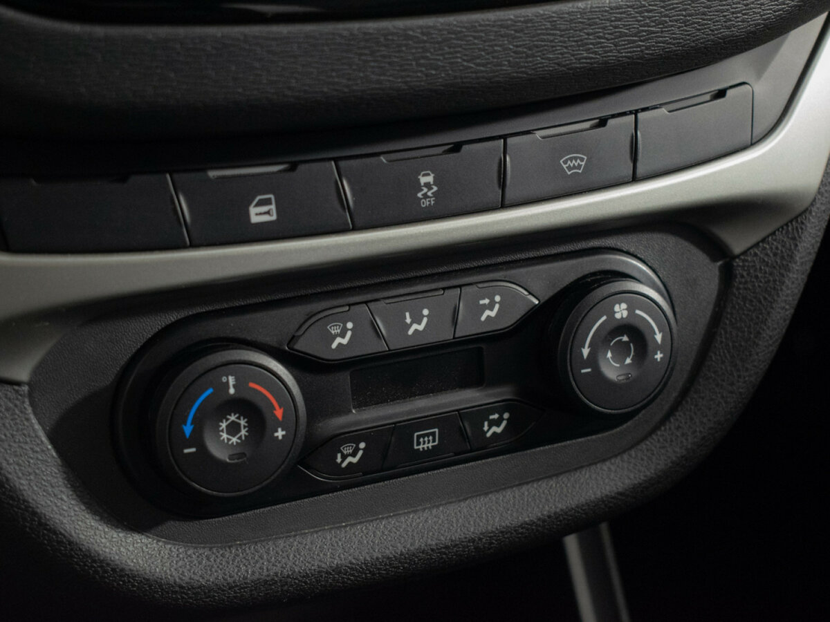 Купить Lada (ВАЗ) Vesta с пробегом. Фото: #14