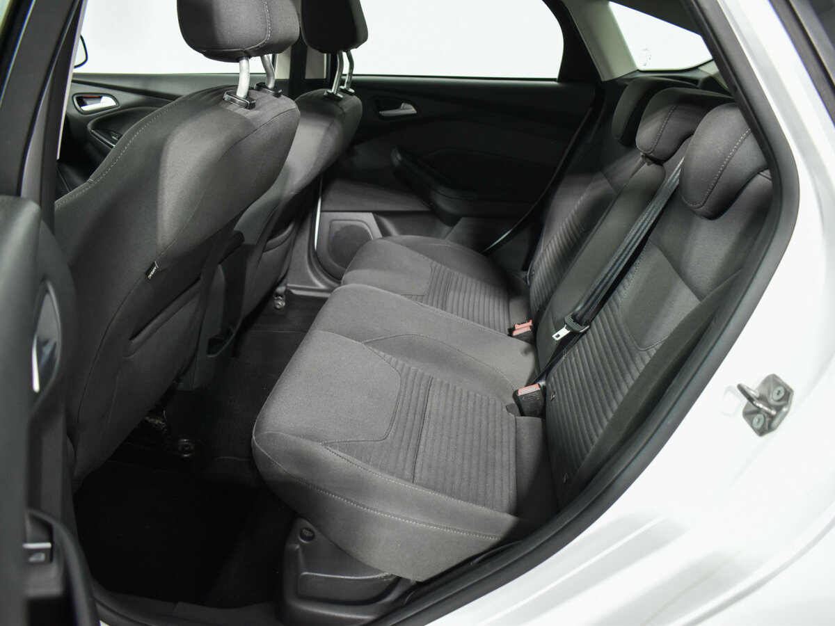 Купить Ford Focus с пробегом. Фото: #11
