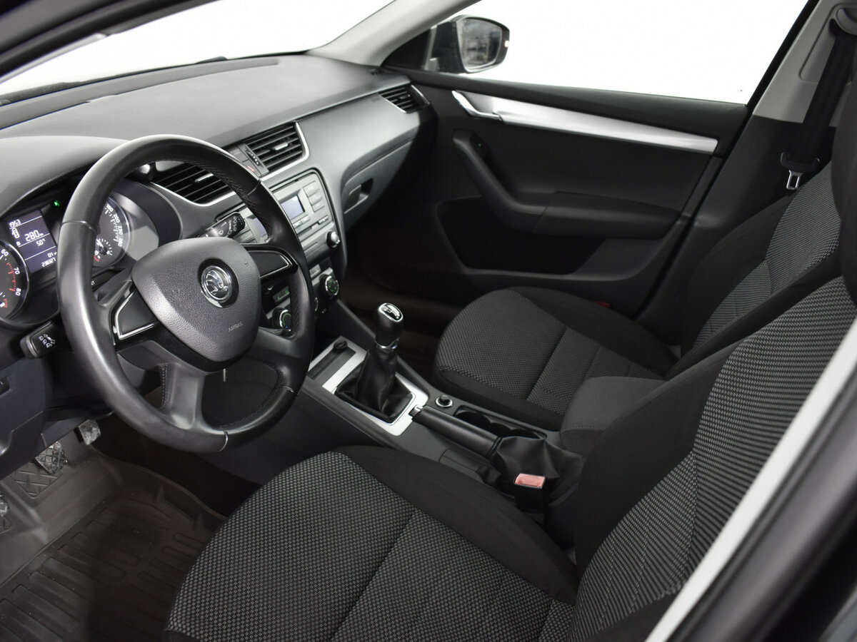 Купить Skoda Octavia с пробегом. Фото: #8