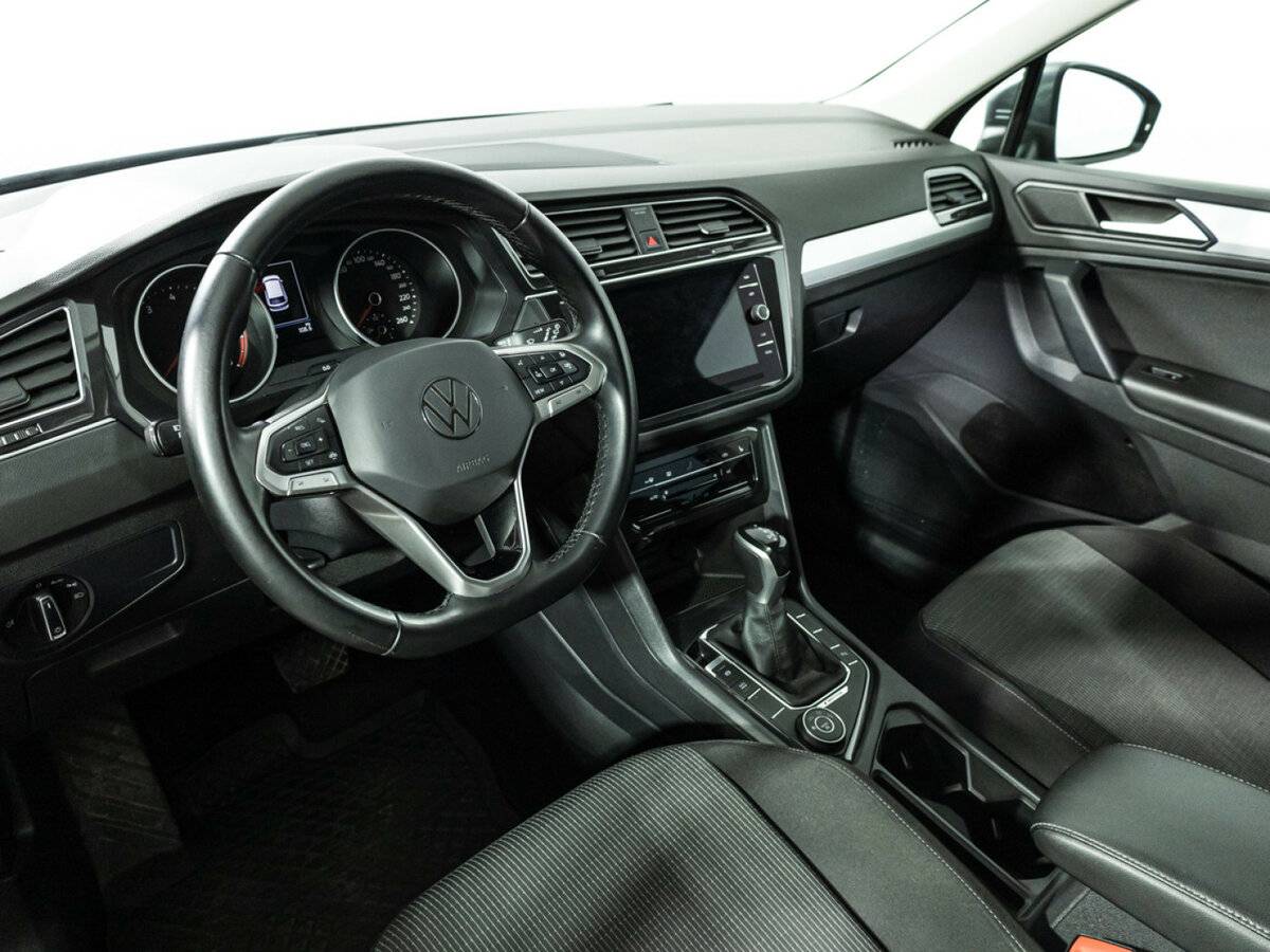 Купить Volkswagen Tiguan с пробегом. Фото: #10