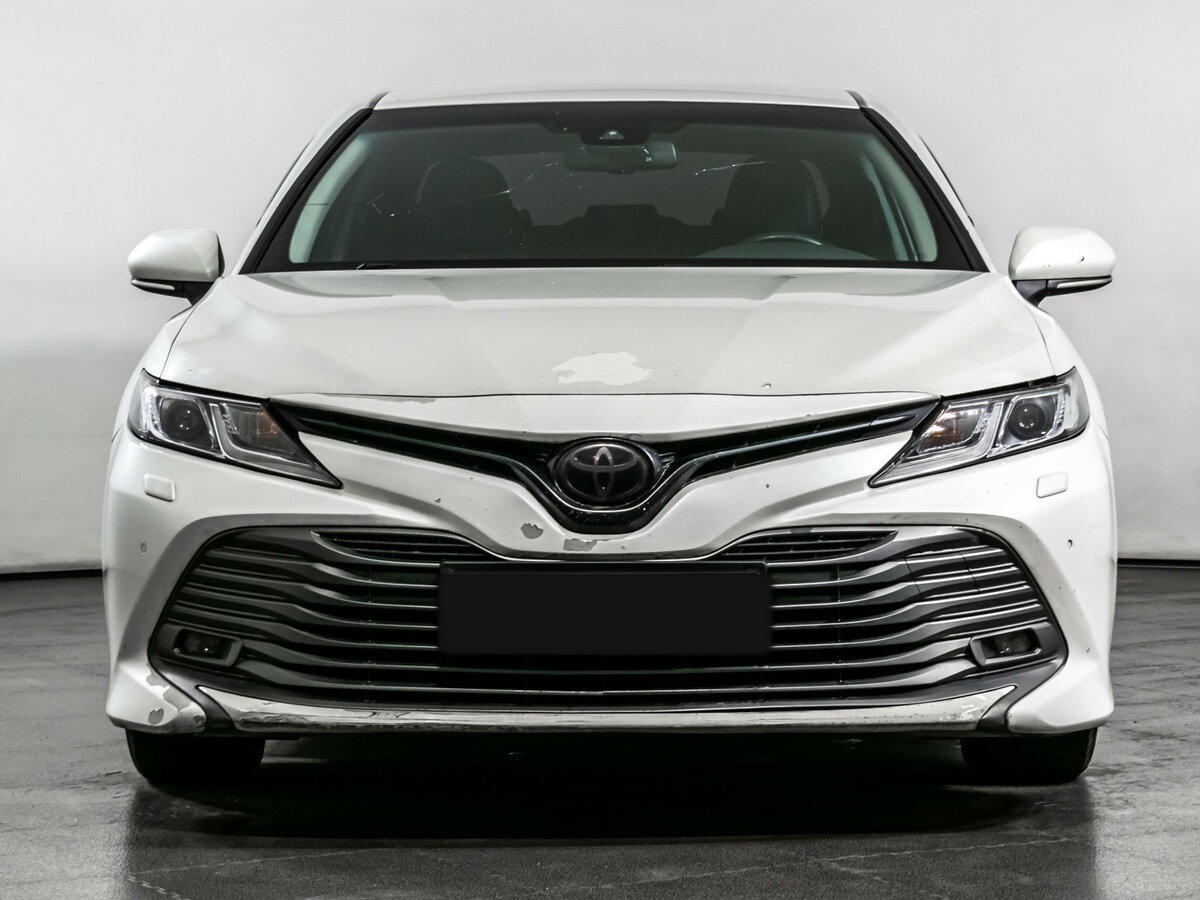 Купить Toyota Camry с пробегом. Фото: #1