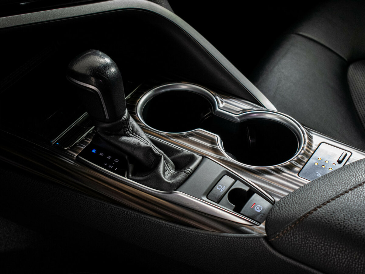 Купить Toyota Camry с пробегом. Фото: #13