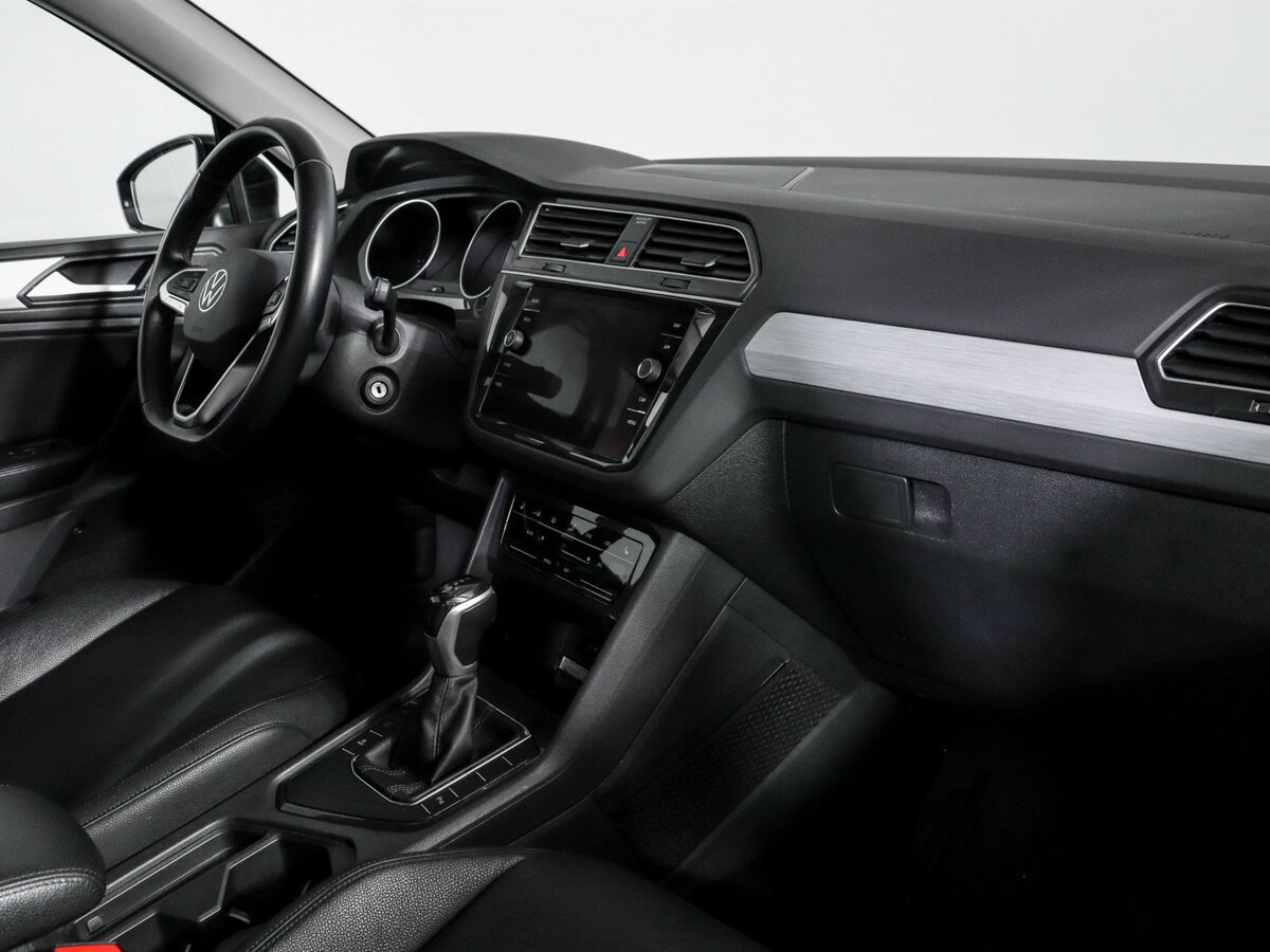 Купить Volkswagen Tiguan с пробегом. Фото: #8