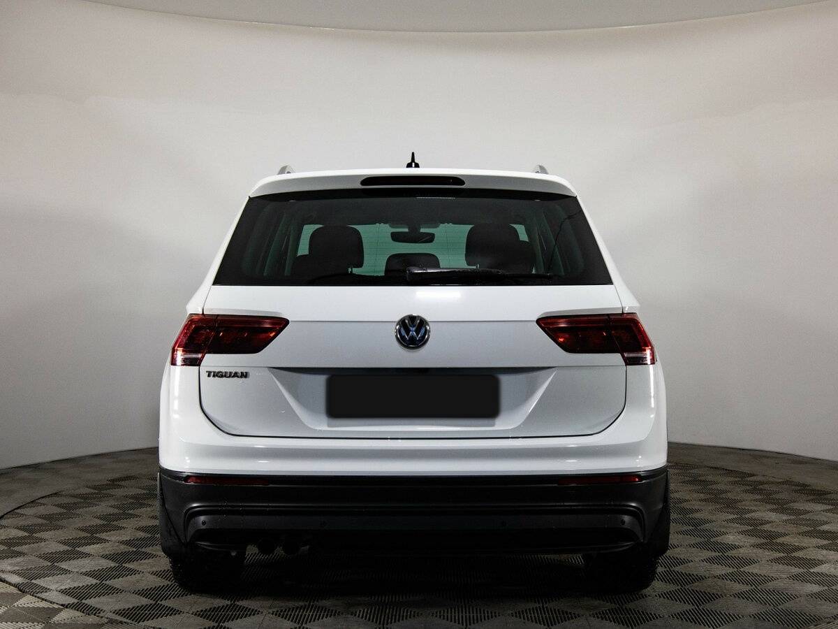Купить Volkswagen Tiguan с пробегом. Фото: #5